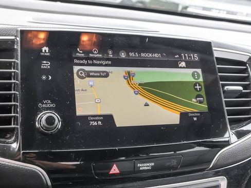 Used 2019 Honda Pilot Touring image 5
