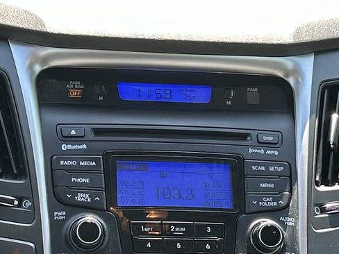 Used 2012 Hyundai Sonata GLS FWD image 22