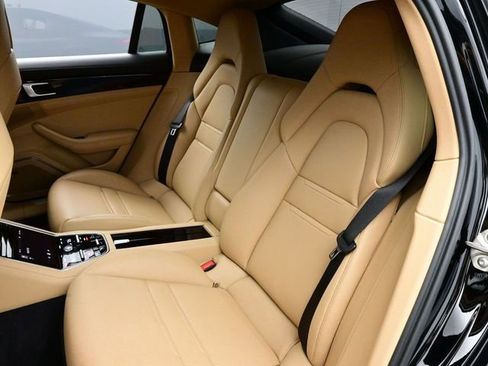 Certified 2020 Porsche Panamera image 14