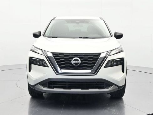Used 2023 Nissan Rogue S FWD image 2