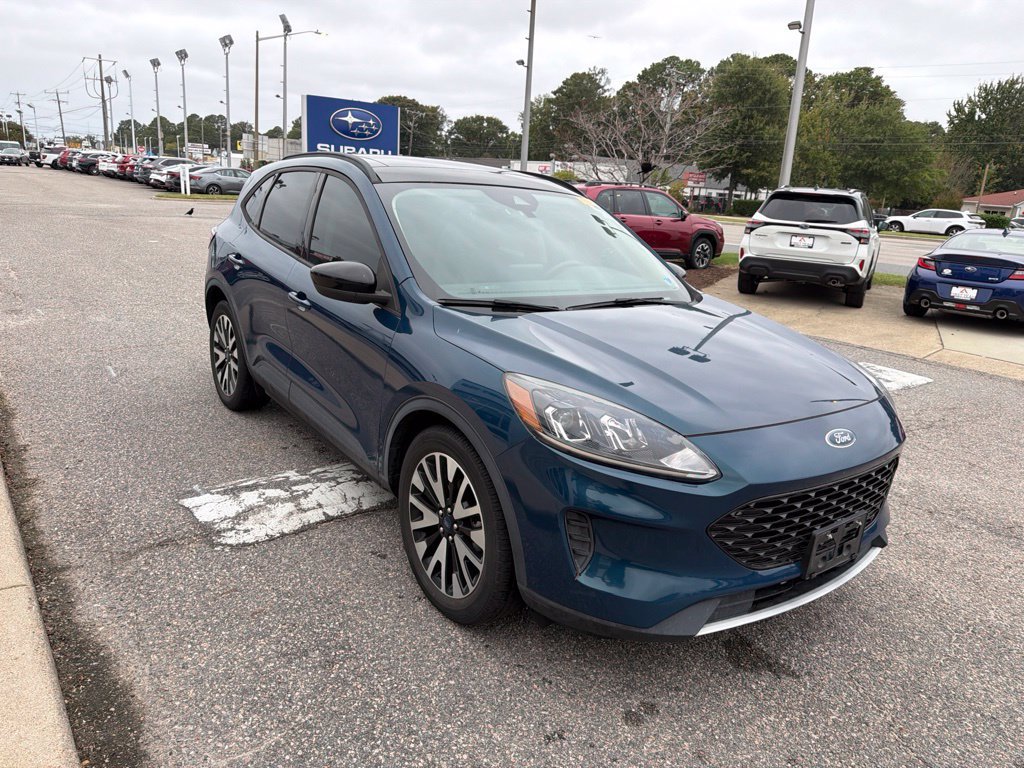 Used 2020 Ford Escape SE Sport FWD image 5