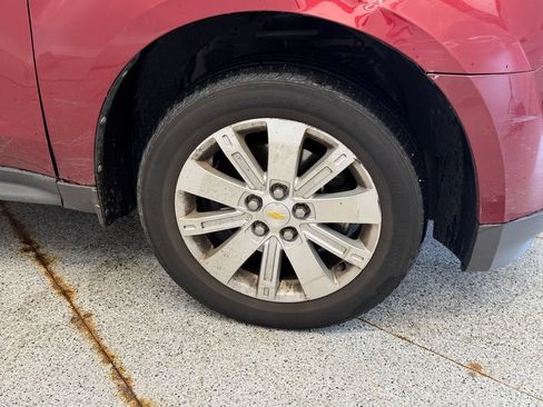 Used 2010 Chevrolet Equinox LT AWD/4WD image 12