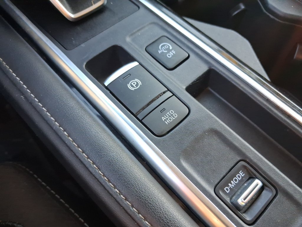Certified 2023 Nissan Pathfinder SL FWD image 28