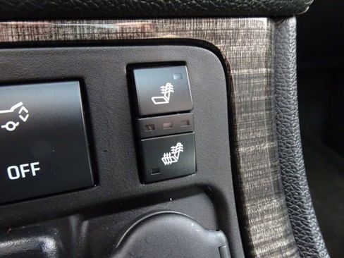 Used 2017 GMC Acadia Limited SLT AWD/4WD image 24