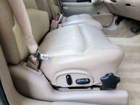 Used 2003 Buick Le Sabre Limited w/ Celebration Edition Package FWD image 29