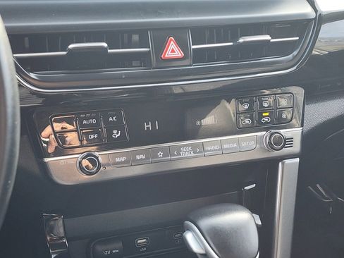 Certified 2025 Kia Seltos S image 22