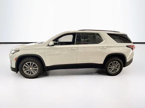 Used 2023 Chevrolet Traverse LT FWD image 9