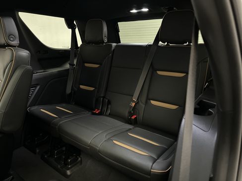 Used 2023 GMC Yukon AT4 w/ AT4 Premium Plus Package AWD/4WD image 25