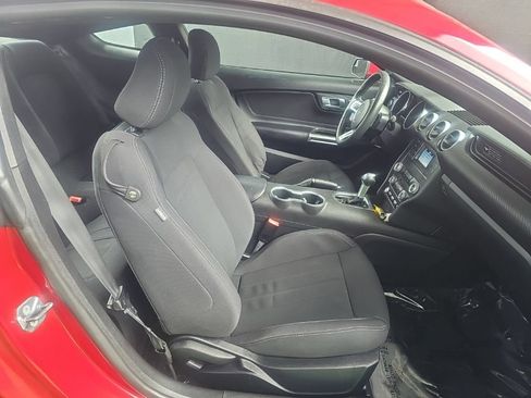 Used 2020 Ford Mustang Coupe RWD image 16