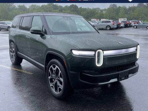 Used 2025 Rivian R1S Adventure AWD/4WD image 1