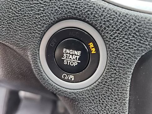 Used 2022 Dodge Charger SXT RWD image 28