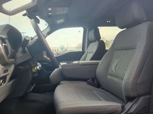 Used 2025 Ford F150 XLT w/ Equipment Group 301A Standard image 9