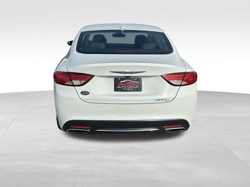 Used 2015 Chrysler 200 C w/ Navigation & Sound Group I image 7