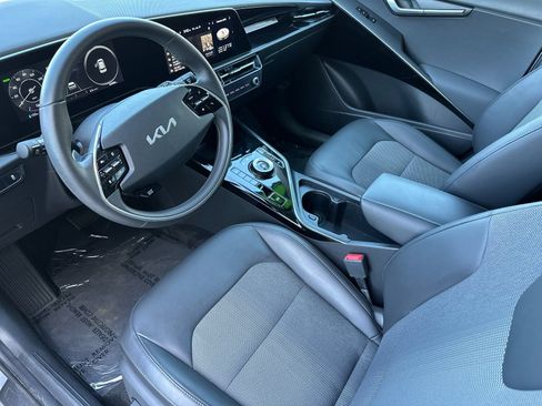 Used 2023 Kia Niro Wind FWD image 10