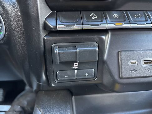 Used 2021 Chevrolet Silverado 1500 RST w/ Convenience Package II AWD/4WD image 34