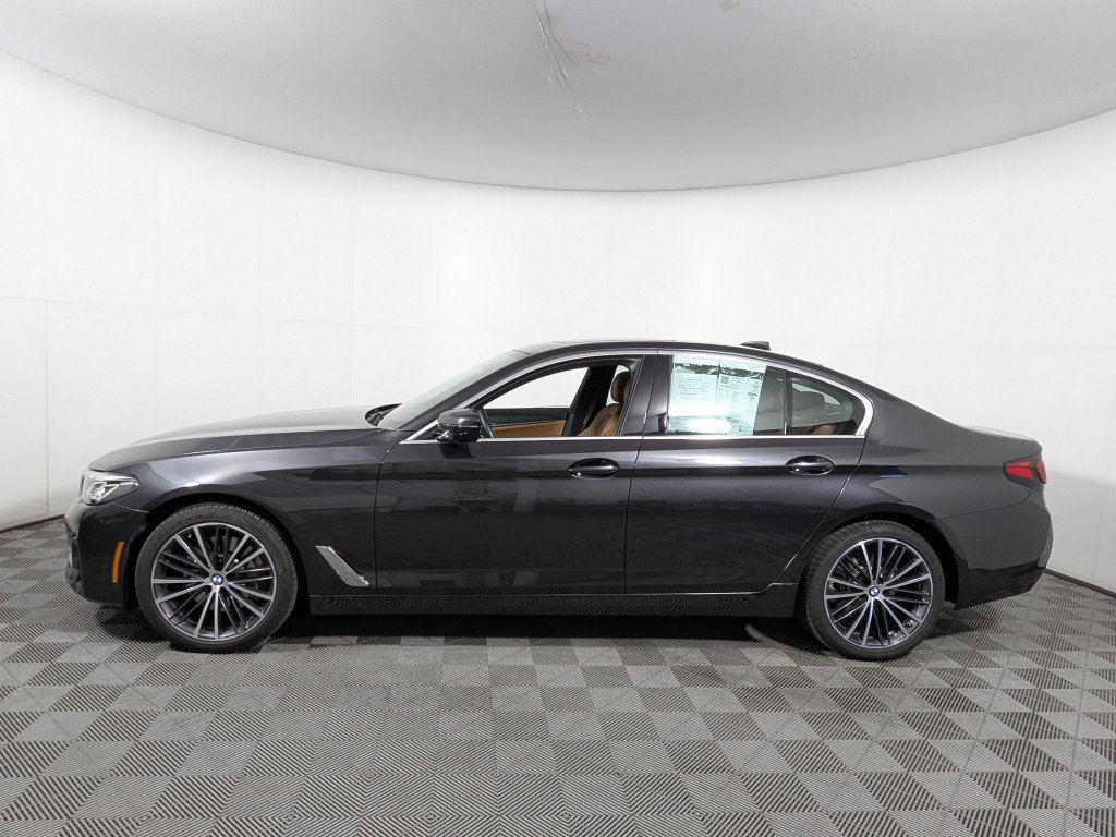Certified 2023 BMW 530i xDrive w/ Premium Package AWD/4WD image 2