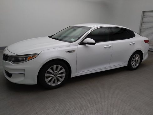 Used 2018 Kia Optima EX FWD image 2