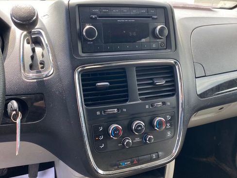 Used 2013 Dodge Grand Caravan SE FWD image 6