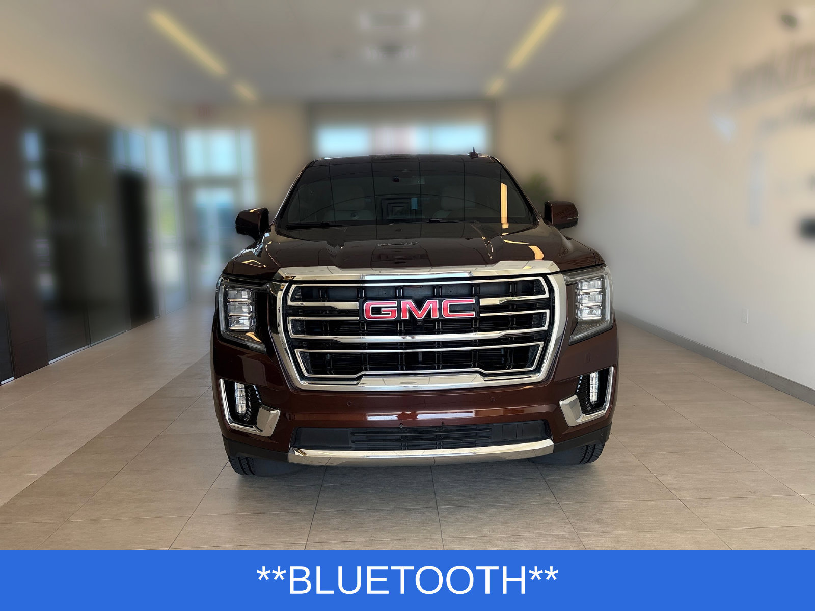 Used 2022 GMC Yukon SLT w/ SLT Premium Package AWD/4WD image 8