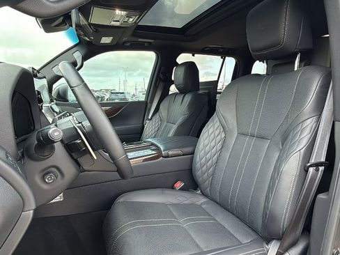 Used 2024 Lexus LX 600 4WD w/ Ultra Luxury Package image 14