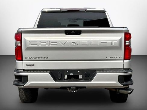 Used 2021 Chevrolet Silverado 1500 Custom AWD/4WD image 5