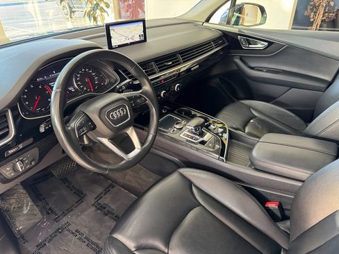 Used 2018 Audi Q7 3.0T Premium AWD/4WD image 12