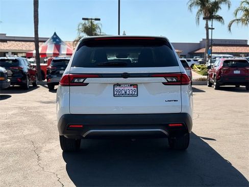 Used 2024 Toyota Grand Highlander Limited image 7