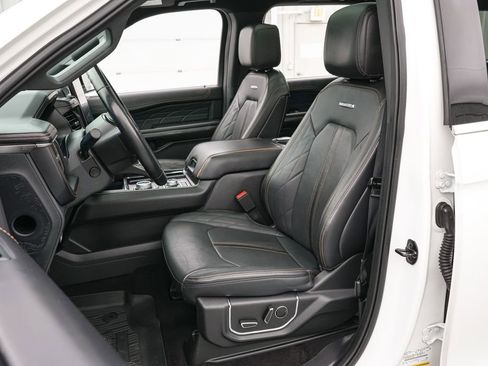 Certified 2023 Ford Expedition Max Platinum image 12