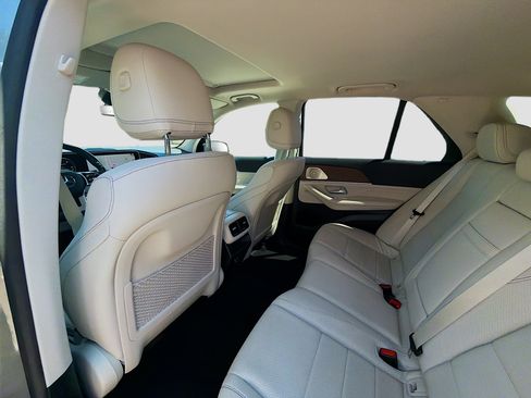 Used 2021 Mercedes-Benz GLE 350 4MATIC w/ Premium Package image 25