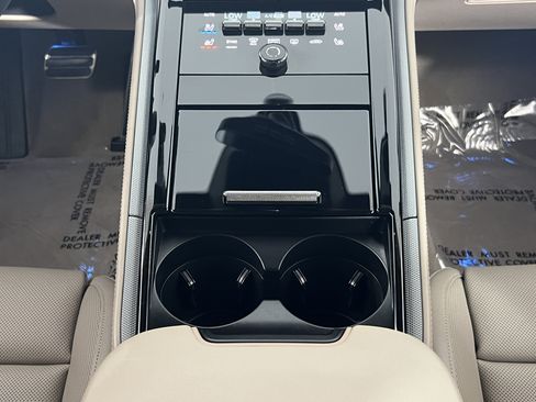 Certified 2025 Porsche Panamera image 20