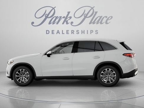 Certified 2026 Mercedes-Benz GLC 300 image 8