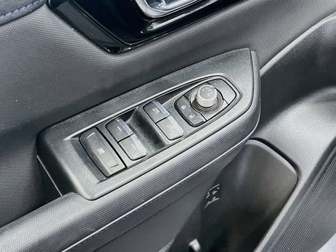 Used 2025 Subaru Forester Limited AWD/4WD image 18