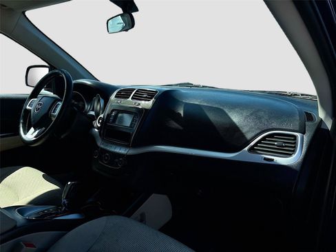 Used 2018 Dodge Journey SE w/ Connectivity Group image 28