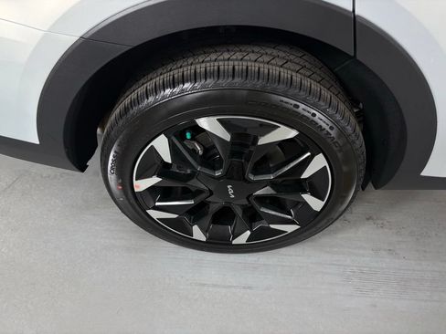 New 2026 Kia Sorento EX AWD/4WD image 11