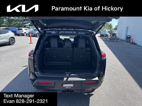Used 2025 Nissan Pathfinder Rock Creek AWD/4WD image 11