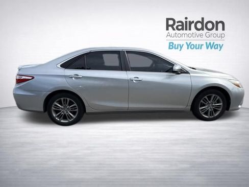 Used 2016 Toyota Camry SE FWD image 8