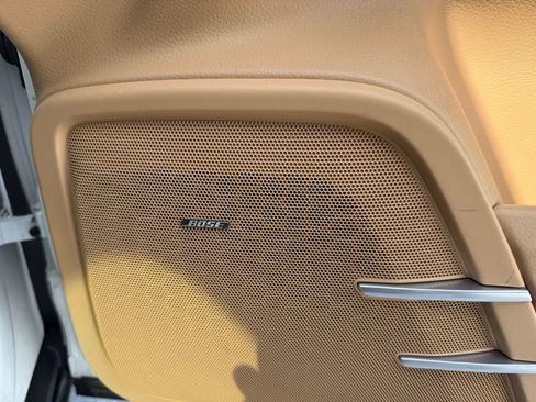 Used 2016 Porsche Cayenne S image 19