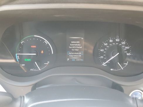 Used 2024 Toyota Sienna XLE FWD image 22