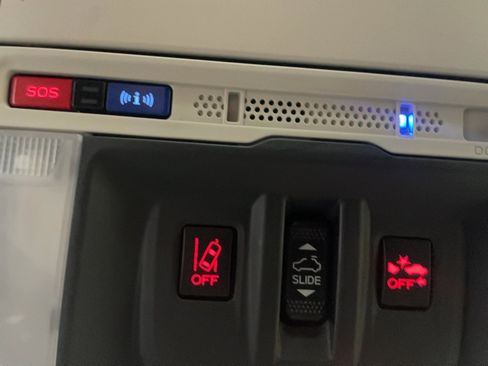 Used 2022 Subaru Forester Premium image 21