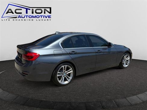 Used 2018 BMW 330i Sedan RWD image 8