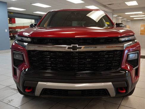 Certified 2025 Chevrolet Traverse Z71 w/ Driver Confidence Package AWD/4WD image 16