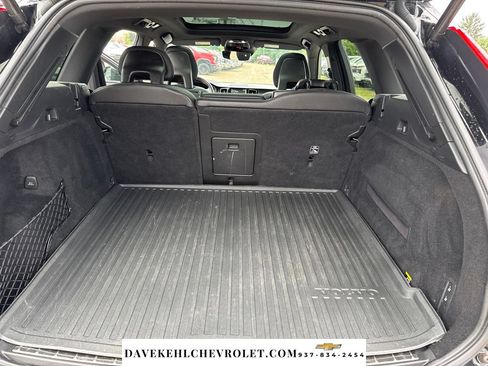 Used 2019 Volvo XC60 T6 R-Design AWD/4WD image 23