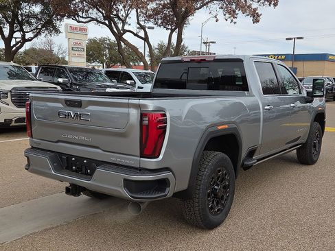 New 2026 GMC Sierra 2500 Denali Ultimate w/ Max Trailering Package image 4