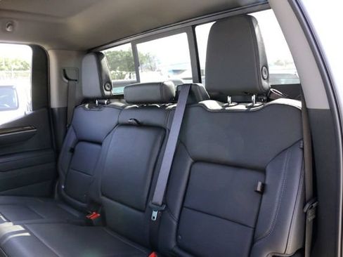 Used 2026 Chevrolet Silverado 1500 LT Trail Boss w/ LT Trail Boss Premium Package AWD/4WD image 25