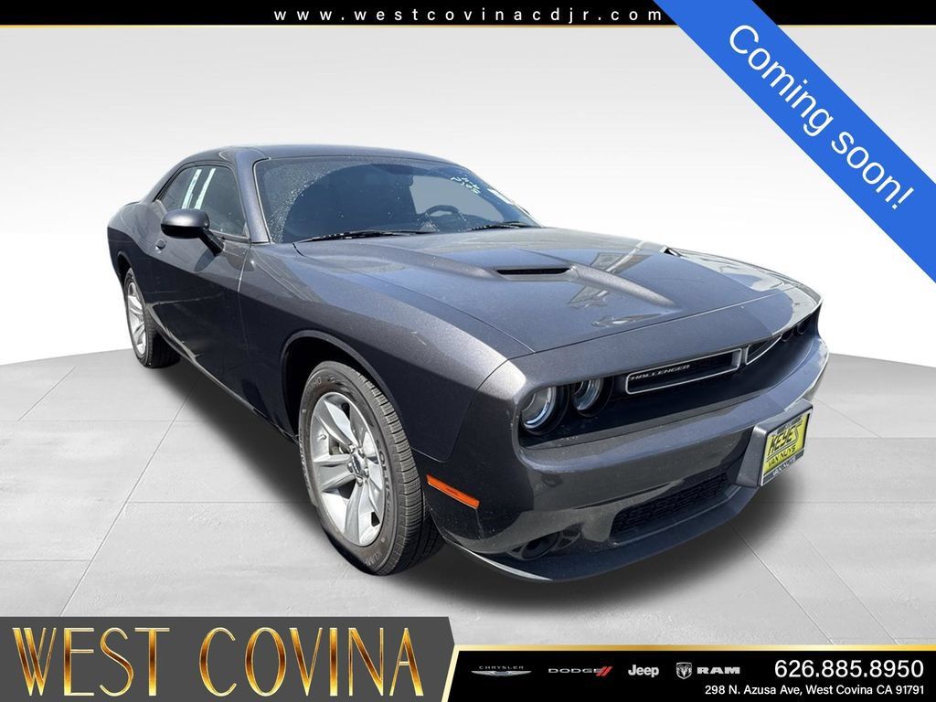 Used 2023 Dodge Challenger SXT RWD image 1