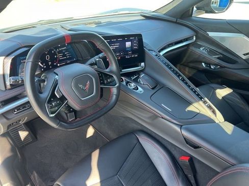 Used 2022 Chevrolet Corvette Stingray Premium Conv w/ Z51 Performance Package RWD image 12