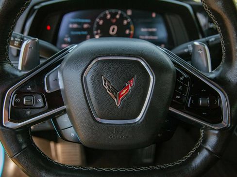 Used 2022 Chevrolet Corvette Stingray Preferred Cpe w/ Z51 Performance Package RWD image 16