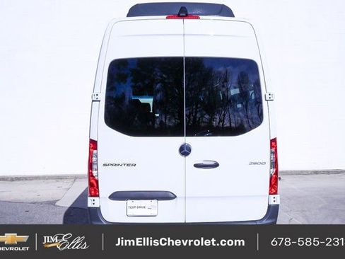 Used 2025 Mercedes-Benz Sprinter 2500 image 3