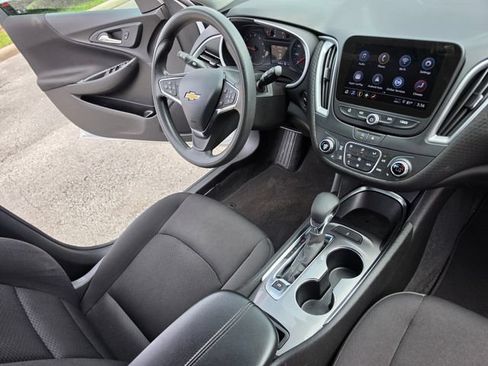 Used 2023 Chevrolet Malibu LT FWD image 21