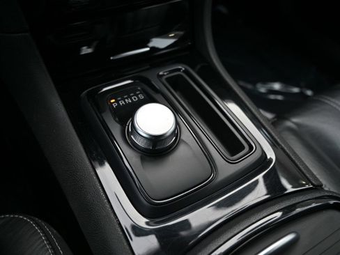 Used 2023 Chrysler 300 S image 31